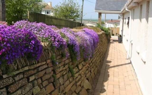 Mandeley Guest House