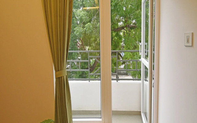 A K G Hotel