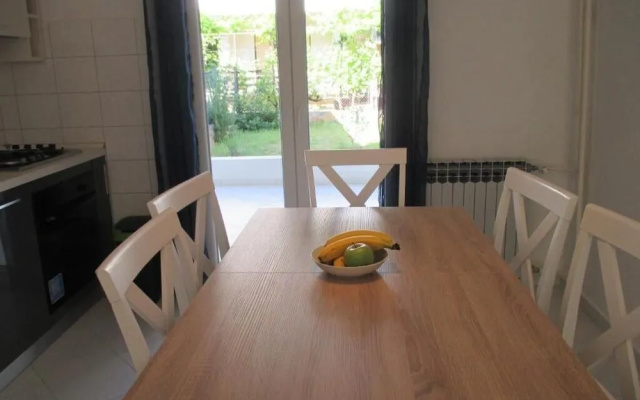 Lemon Tree Apartments