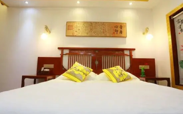 Huizhou Mansion Homestay