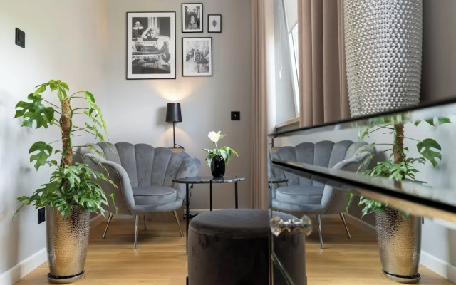 Boutique Hotel RABBIT HOLE