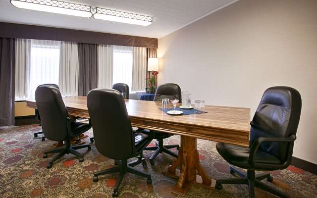 Best Western North Bay Hotel & Conference Centre