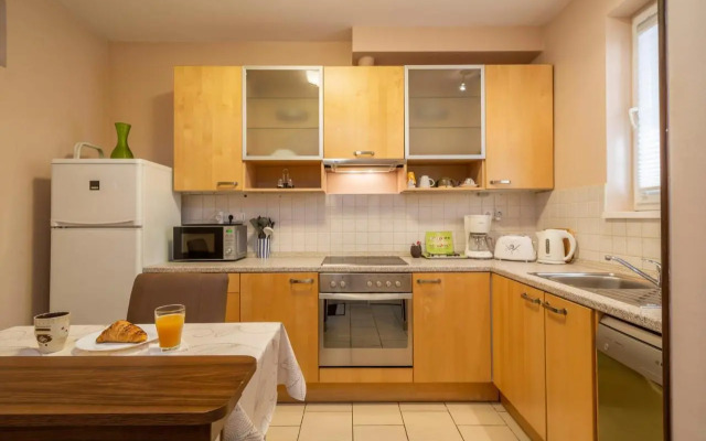 Santos 1214 Apartment