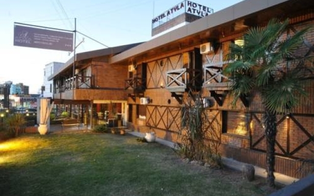 Atyla Soho Village