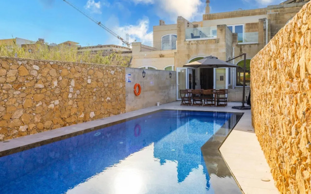 Solaris Gozitan Villa With Pool Gozo