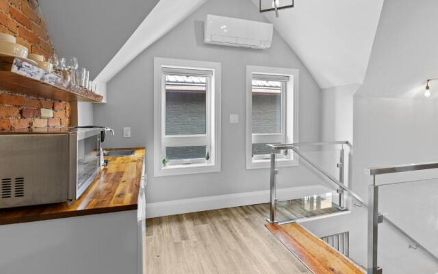 Entire 3-Units Top-Floor Across From Google