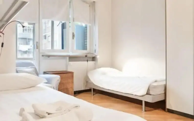 MM Bernini Roomy Apartment