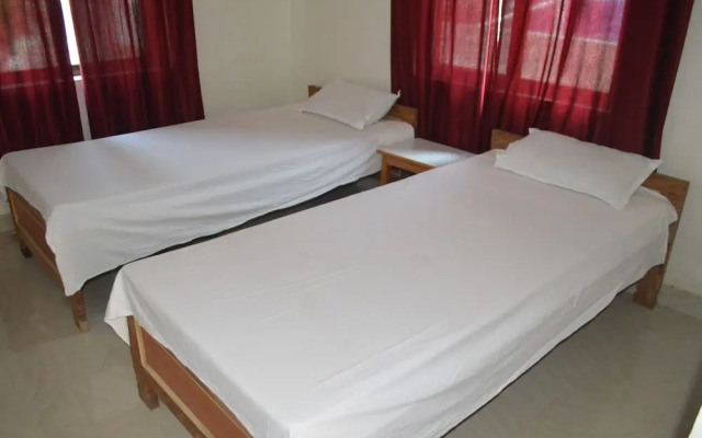 Middle Way Home Stay