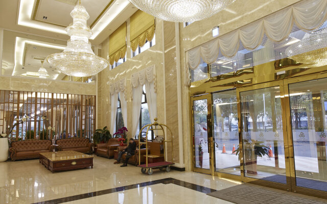 Royal Chiayi Hotel
