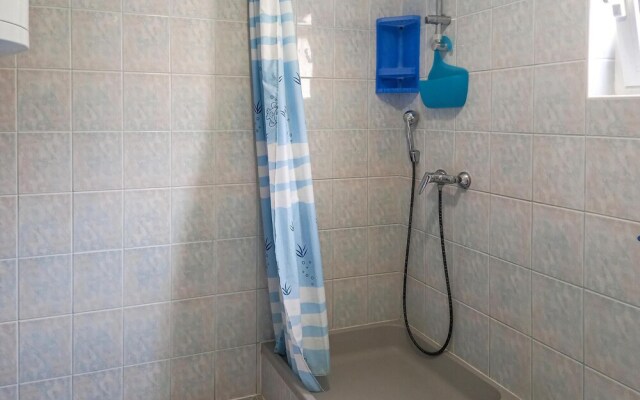 Beautiful Apartment in Vir With Wifi and 2 Bedrooms