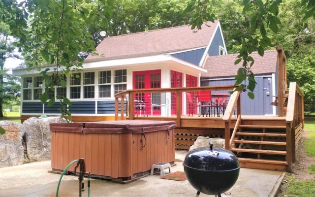 The Jive - Christophers_riverside_cabin