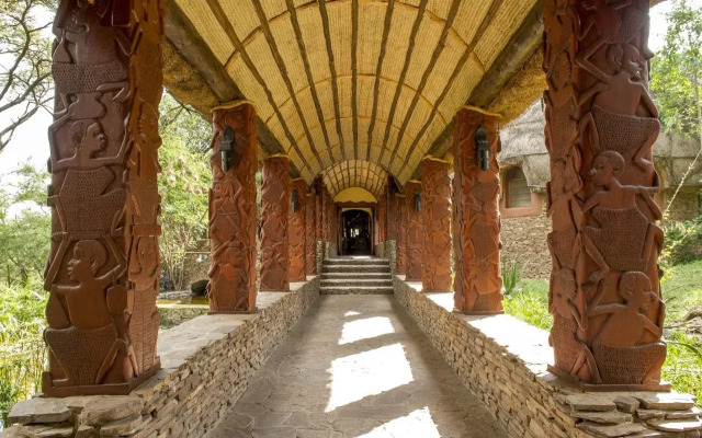 Serengeti Serena Safari Lodge