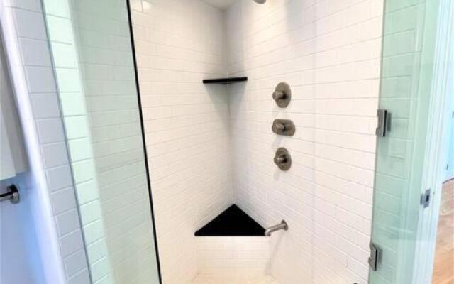 Urban Luxury in Brentwood/Beverly Hills