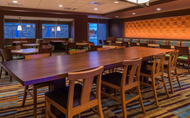 Fairfield Inn & Suites St Louis Westport