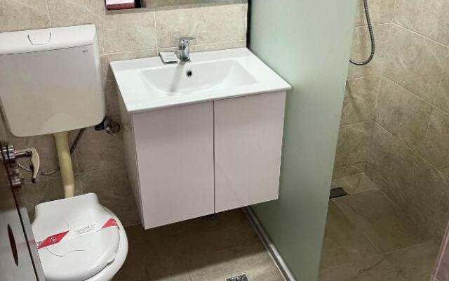 Hotel Tata Si Fii