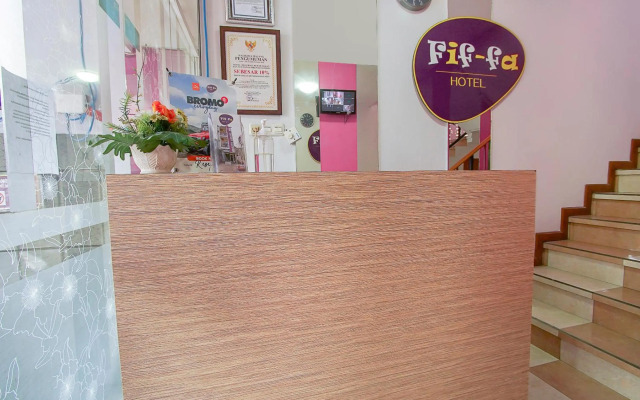 OYO 3808 Fif-fa Hotel Kauman