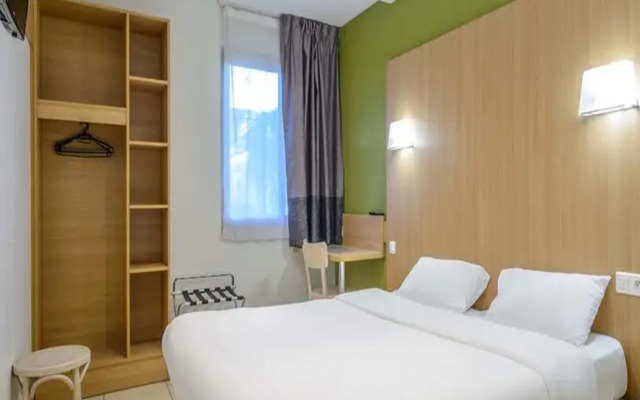 B&B HOTEL Nîmes Ville Active (4558)