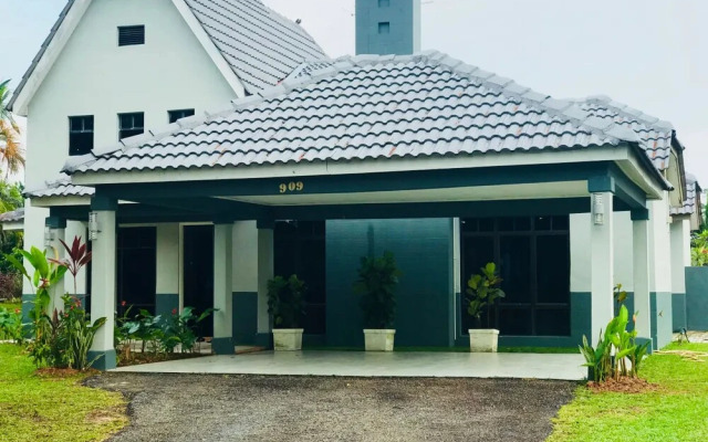 Charming Villa A Famosa