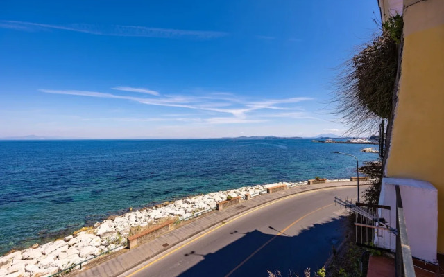 Heavenly Terrace by Napoliapartments