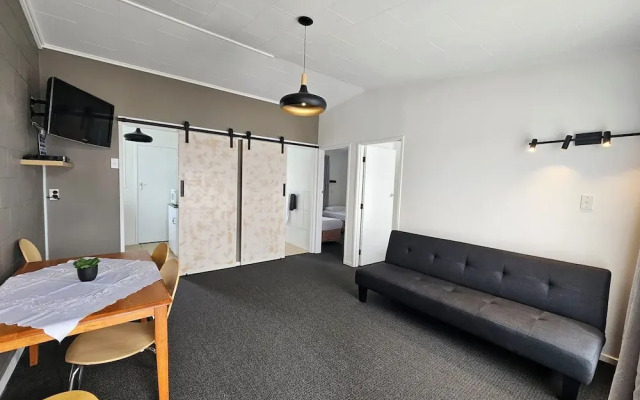 Frimley Lodge Motel