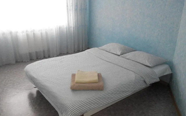 Apartment on Kravchuka 15b