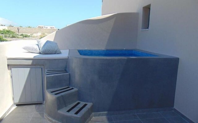Potamida Suites