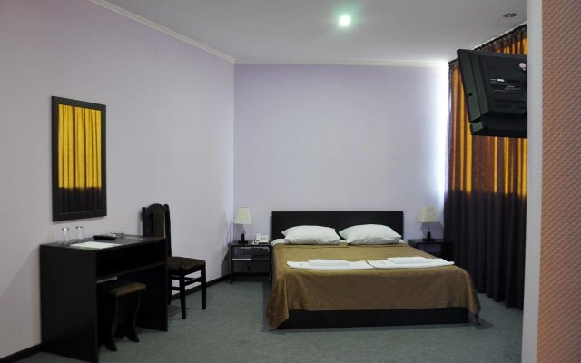Hotel Shine on Guramishvili