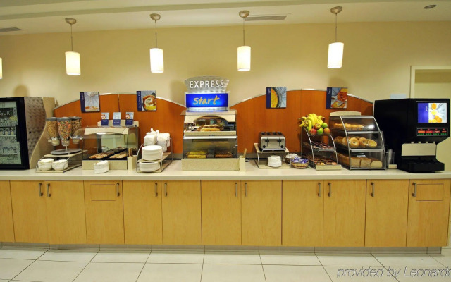 Holiday Inn Express Stellarton by IHG