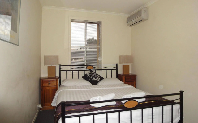 Moonee Valley Views Apartments
