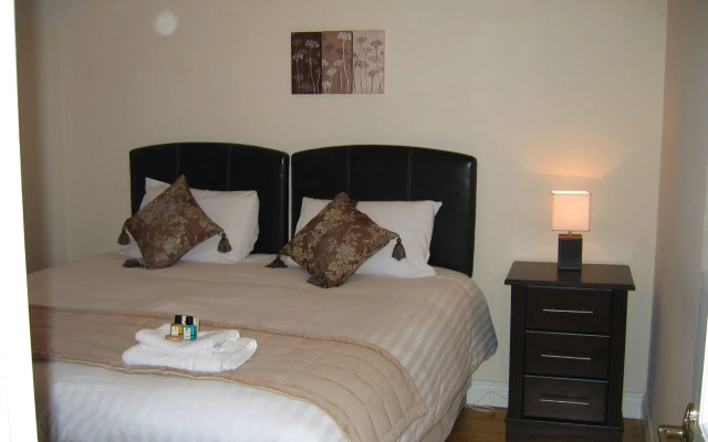 Russell Court Hotel