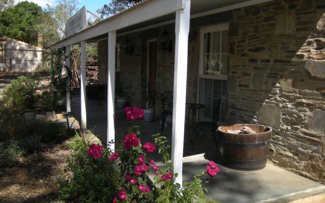 Reillys Wines Heritage Cottages