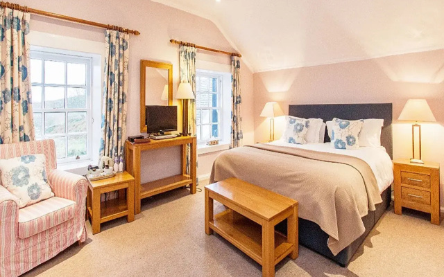 The Colonsay Hotel