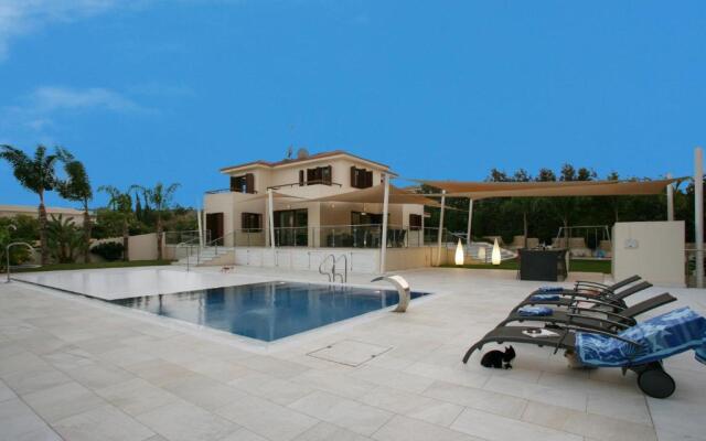 Villa Leonidas