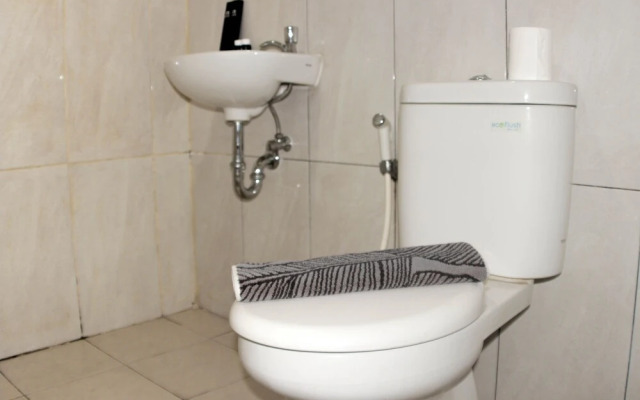 Elegant And Tidy Studio At Grand Kamala Lagoon Apartment