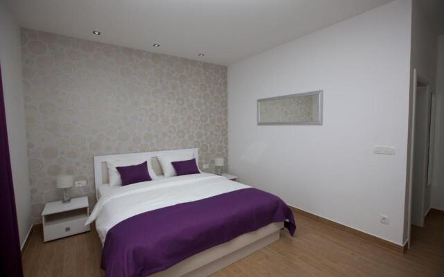 Rooms Ino