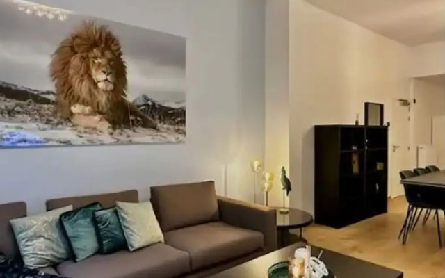 Luxury 2BR 2BA Near Fashion District by Oneluxstay