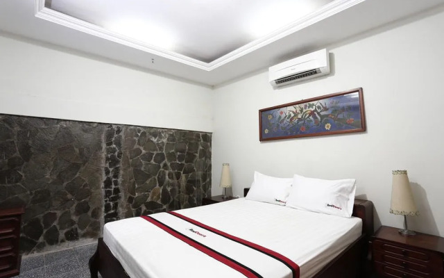 Reddoorz near Lempuyangan Station 2