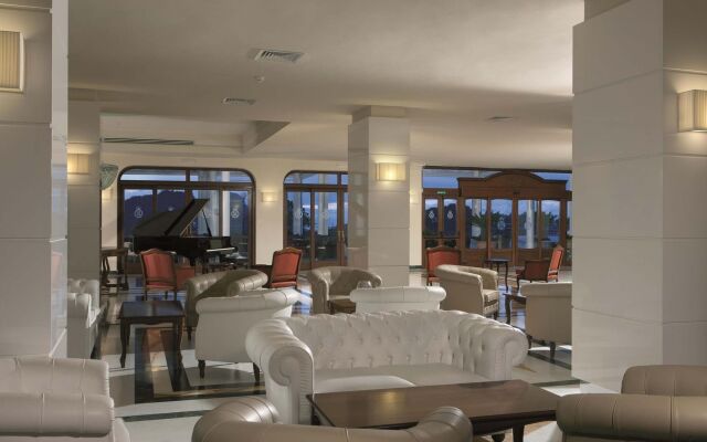 Nastro Azzurro Resort