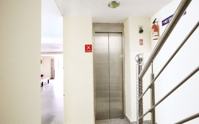 OYO 6720 Hotel Green Palace