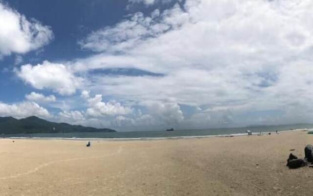 Chill Box Premier Beach Hotel