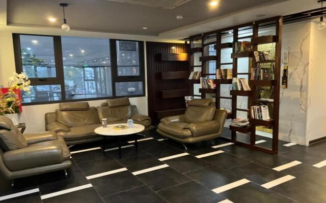 Legend House