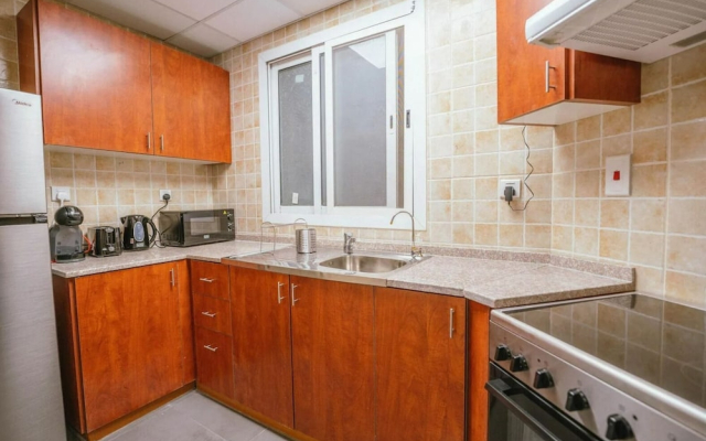 Monty - Charming Unobstructed City Views By The Lake