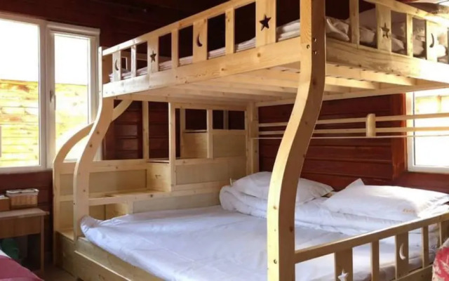 Yun Ju Courtyard Apartment