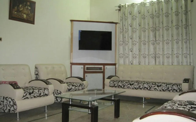 Luxurious guest house