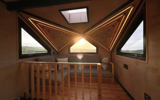1 Bed Cabin - Sleeps 2 - Parking