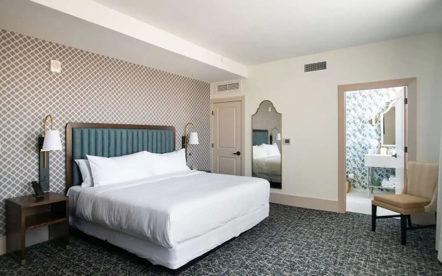 Hotel Petersburg, Tapestry Collection By Hilton