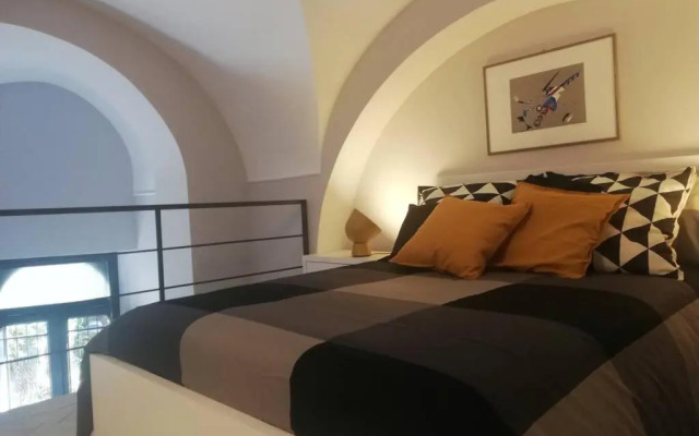 Palazzo D'Arrigo Black Loft