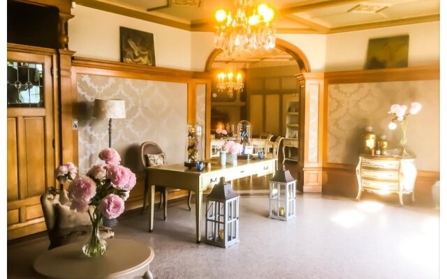 Le Manoir Ivoire
