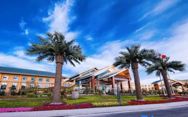 Tianshan Wujiang Hot Spring City Hotel