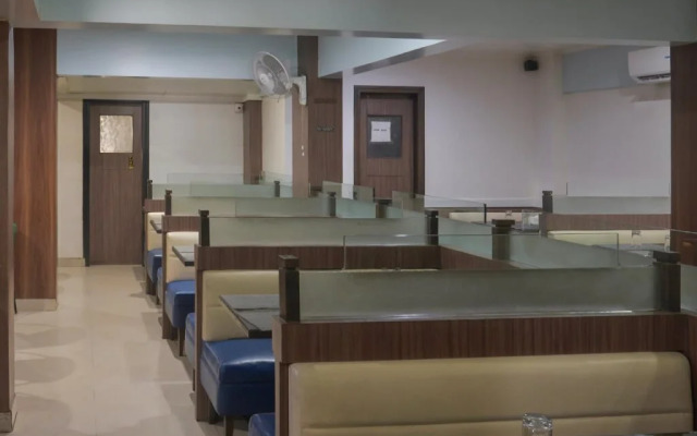 Jaya Mahal by OYO Rooms